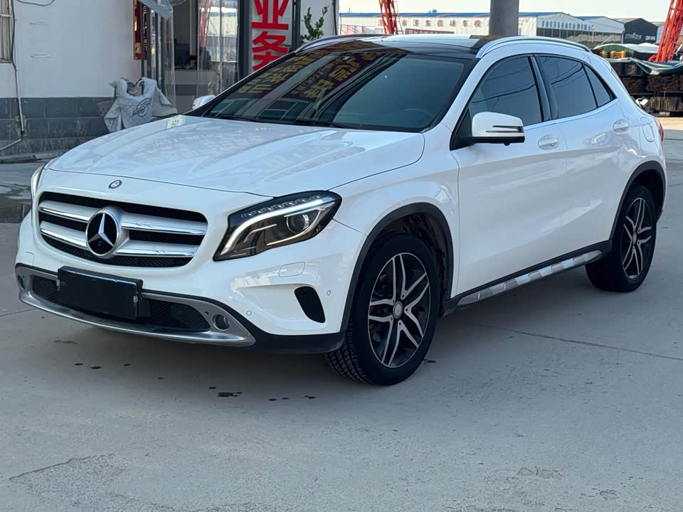 Mercedes-Benz GLA