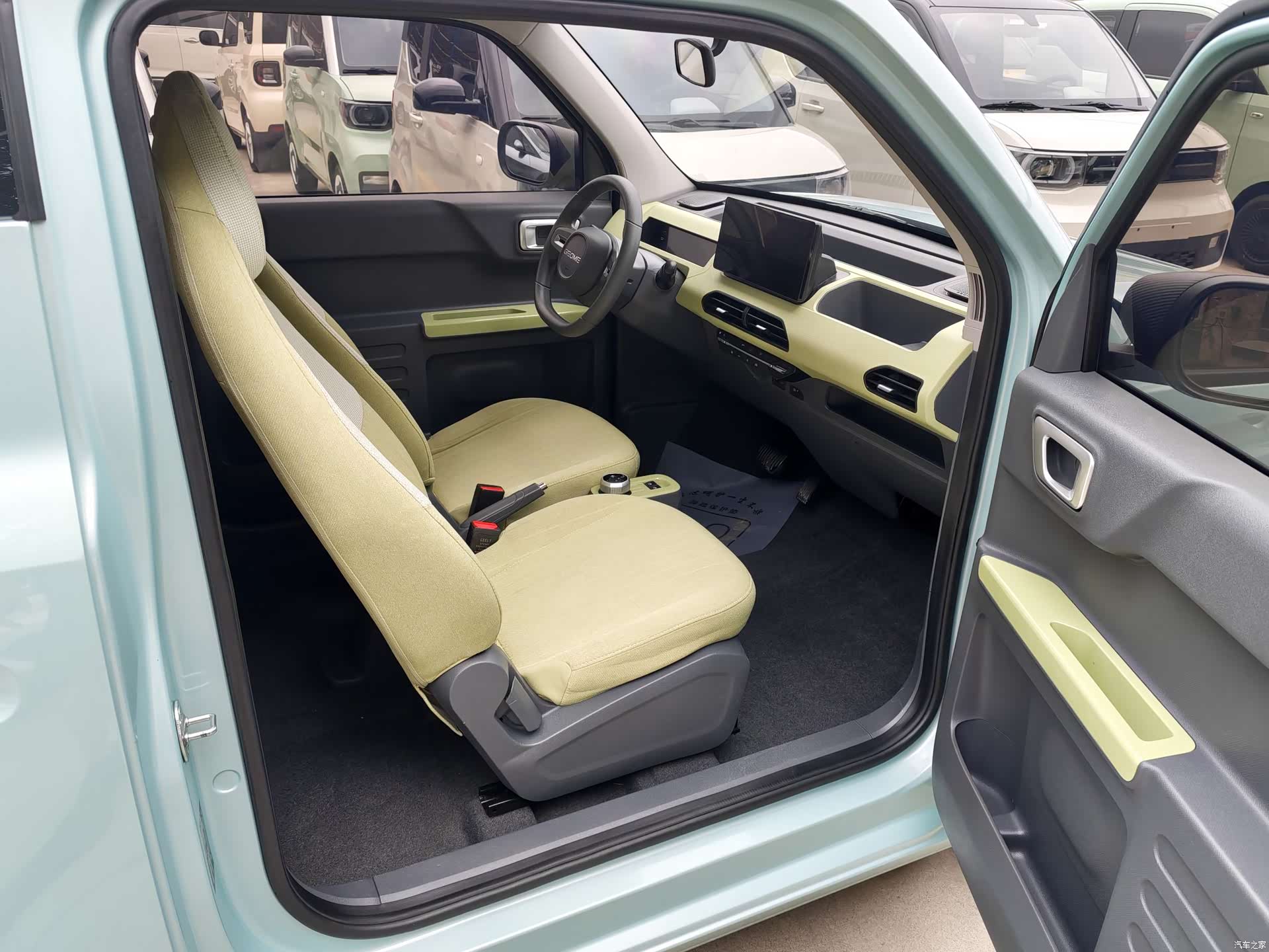 Geely Panda, 2025 4