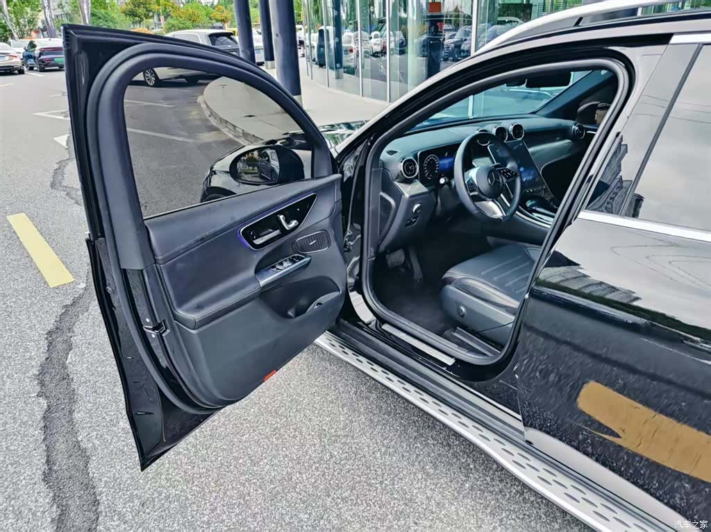 Mercedes-Benz GLC, 2024 13