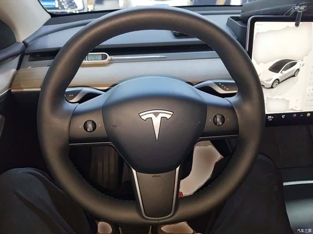 Tesla Model Y, 2022 11