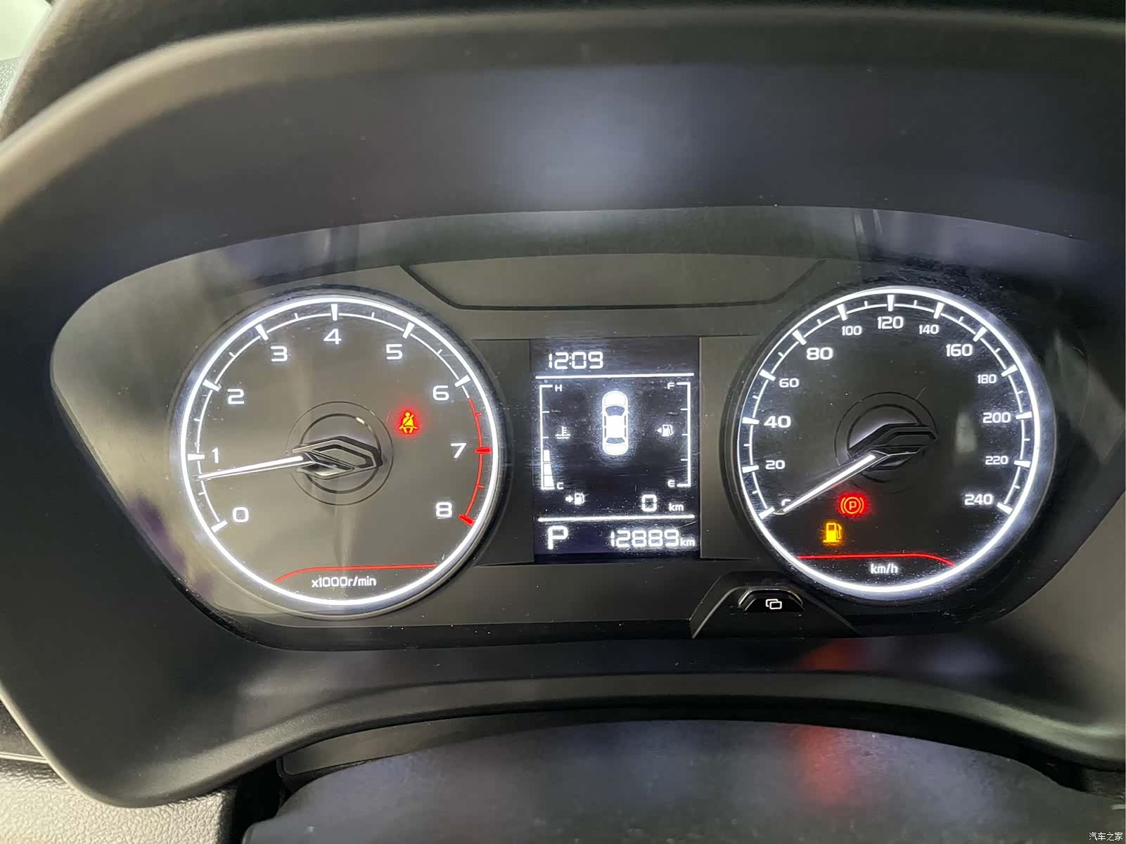 Geely X3, 2022 8