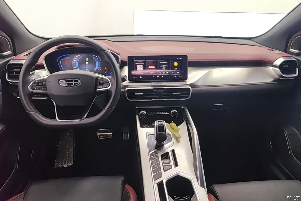 Geely Coolray, 2021 12
