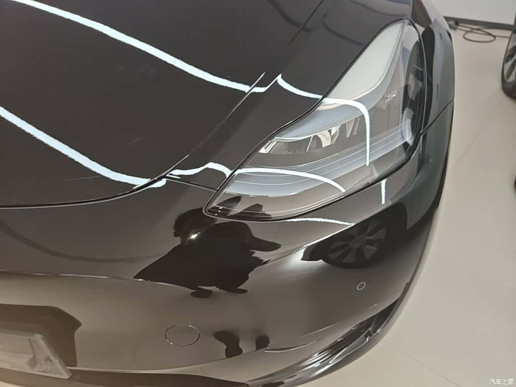 Tesla Model Y, 2023 18
