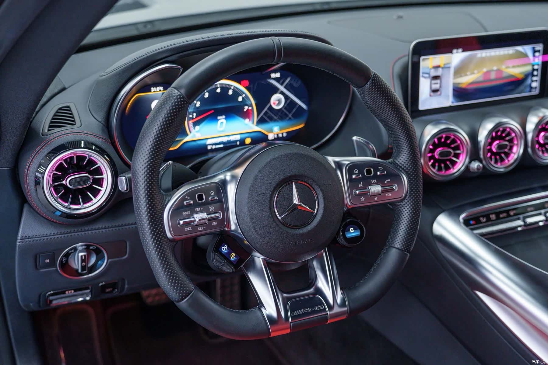 MG AMG, 2023 15