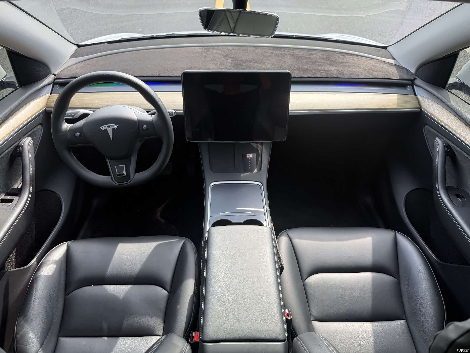 Tesla Model Y, 2023 6