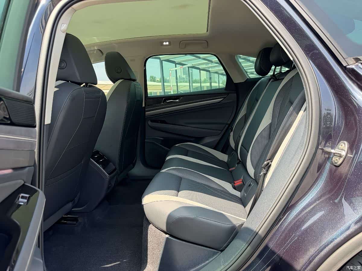 Volkswagen ID.7, 2024 14