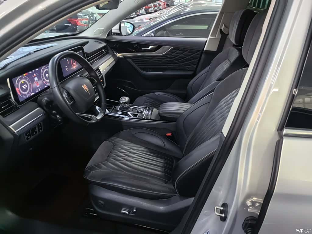 Hongqi HS5, 2022 15