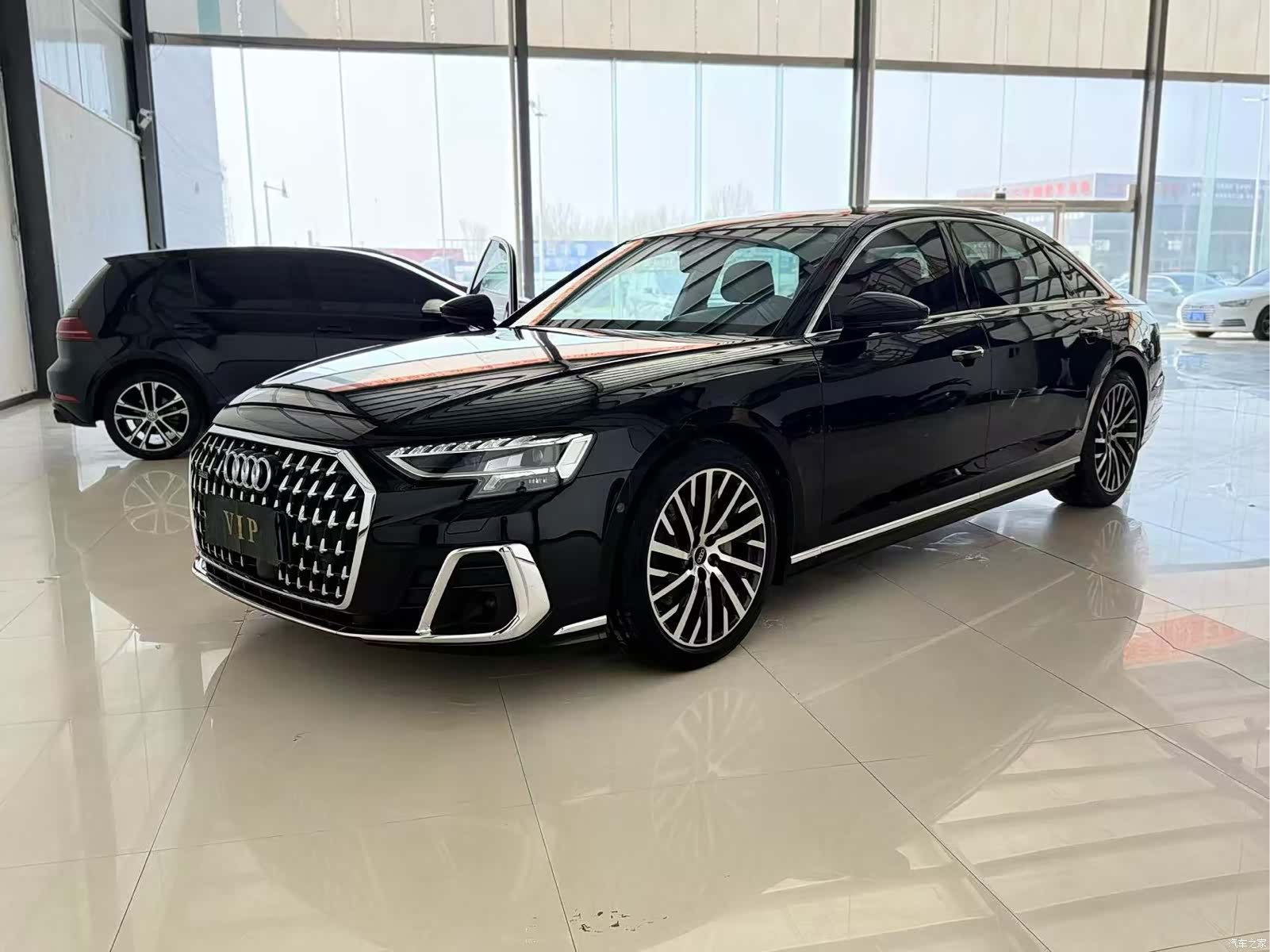Audi A8L