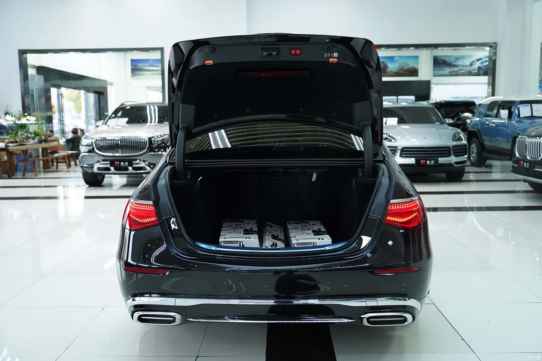Maybach S-Class, 2023 15