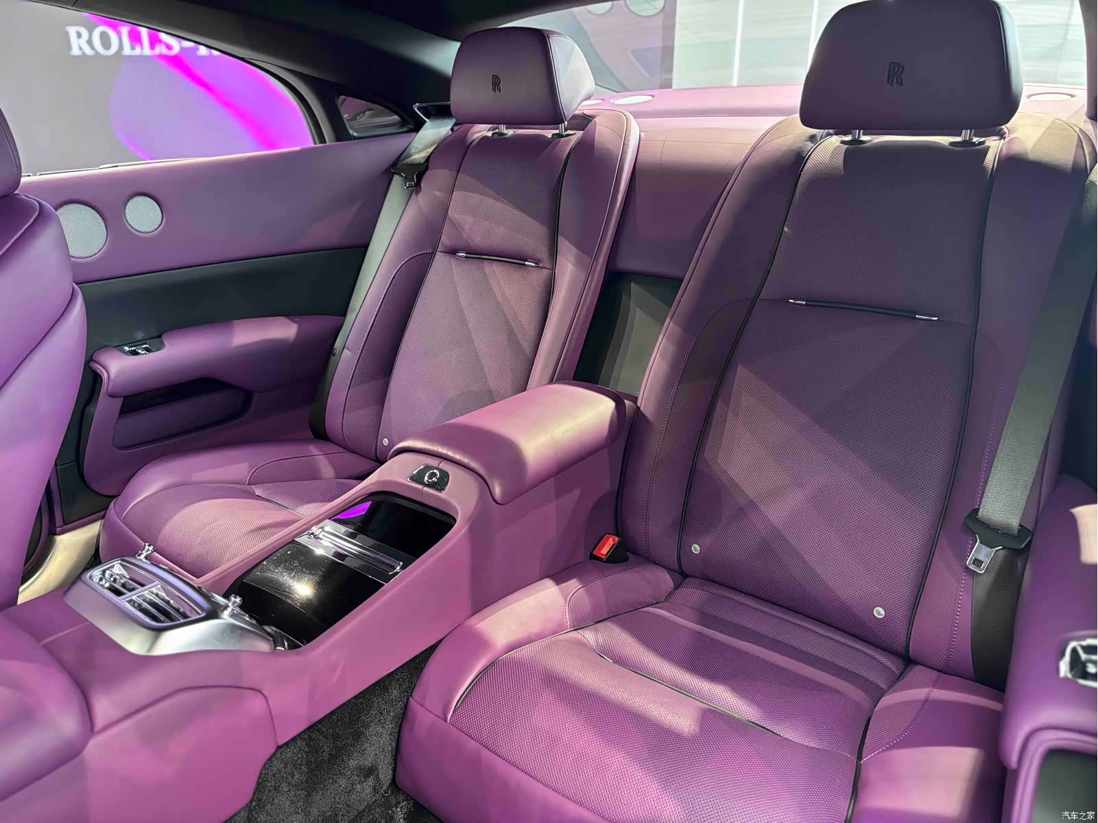 Rolls-Royce Wraith, 2018 20