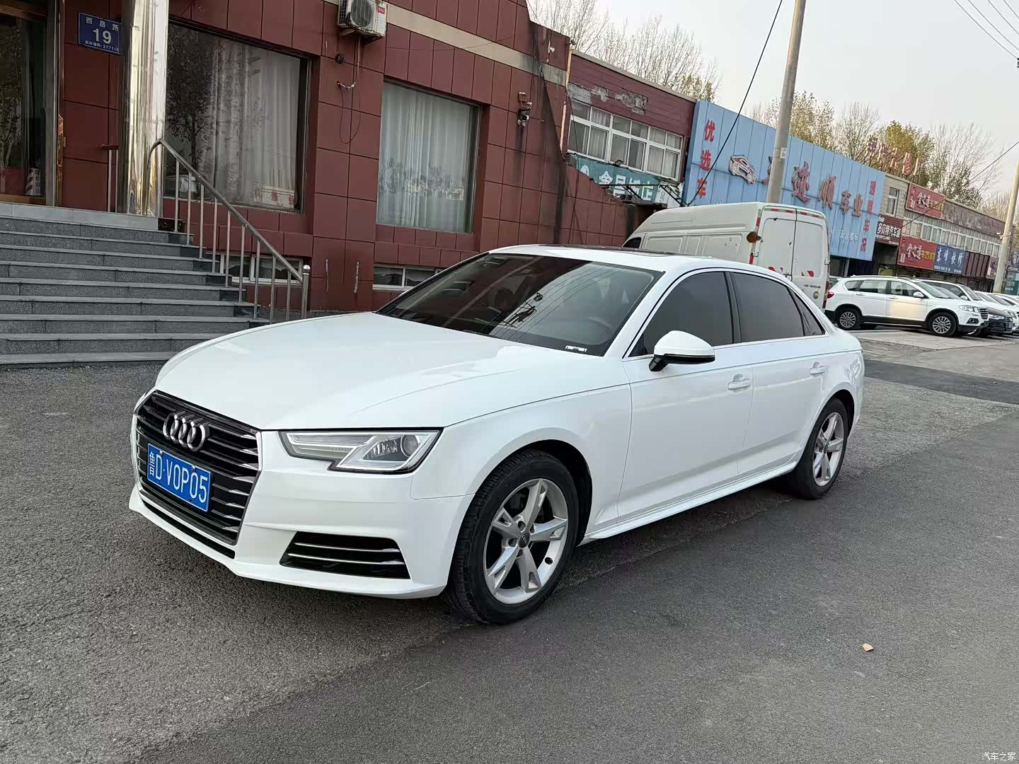 Audi A4L, 2018 3