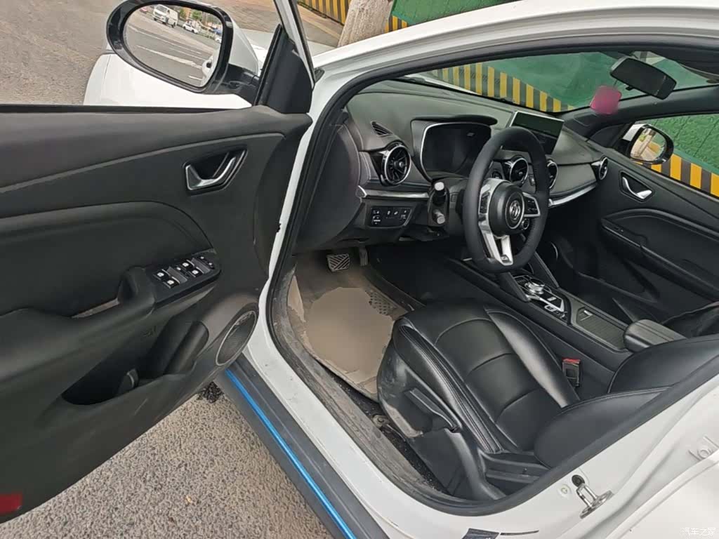 DongFeng E3, 2020 16