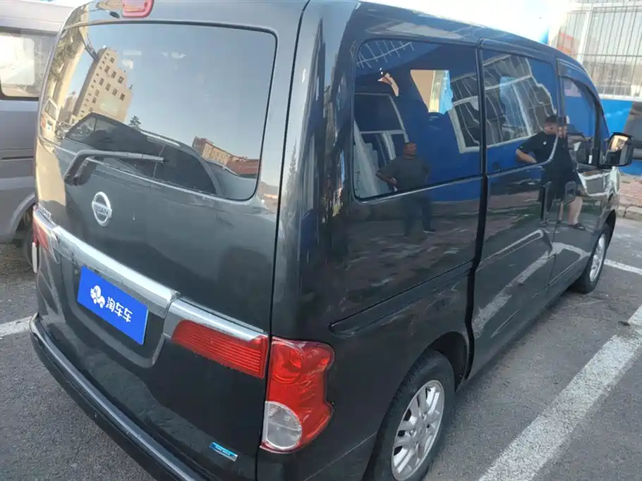 Nissan NV200