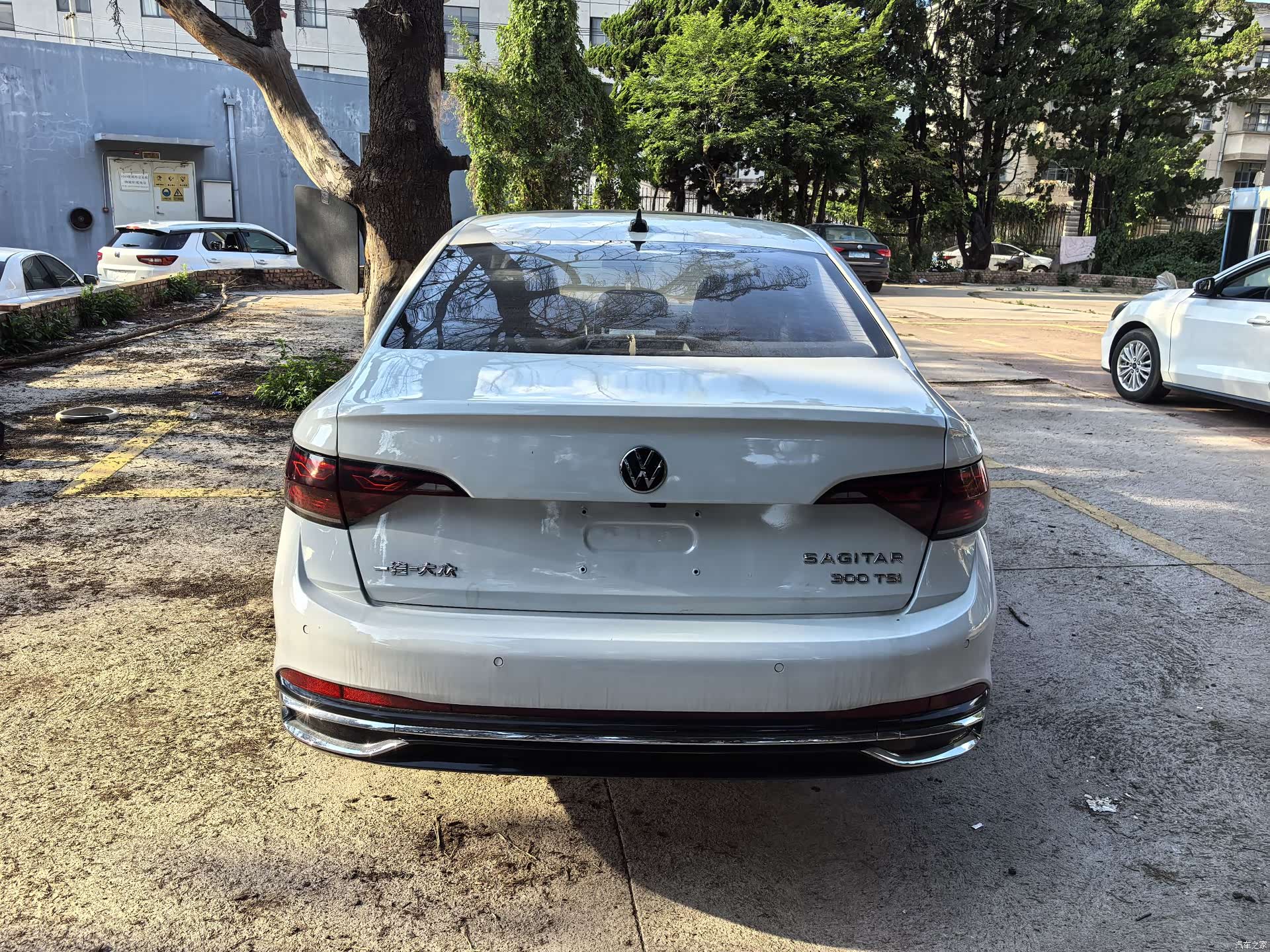 Volkswagen Sagitar, 2024 14