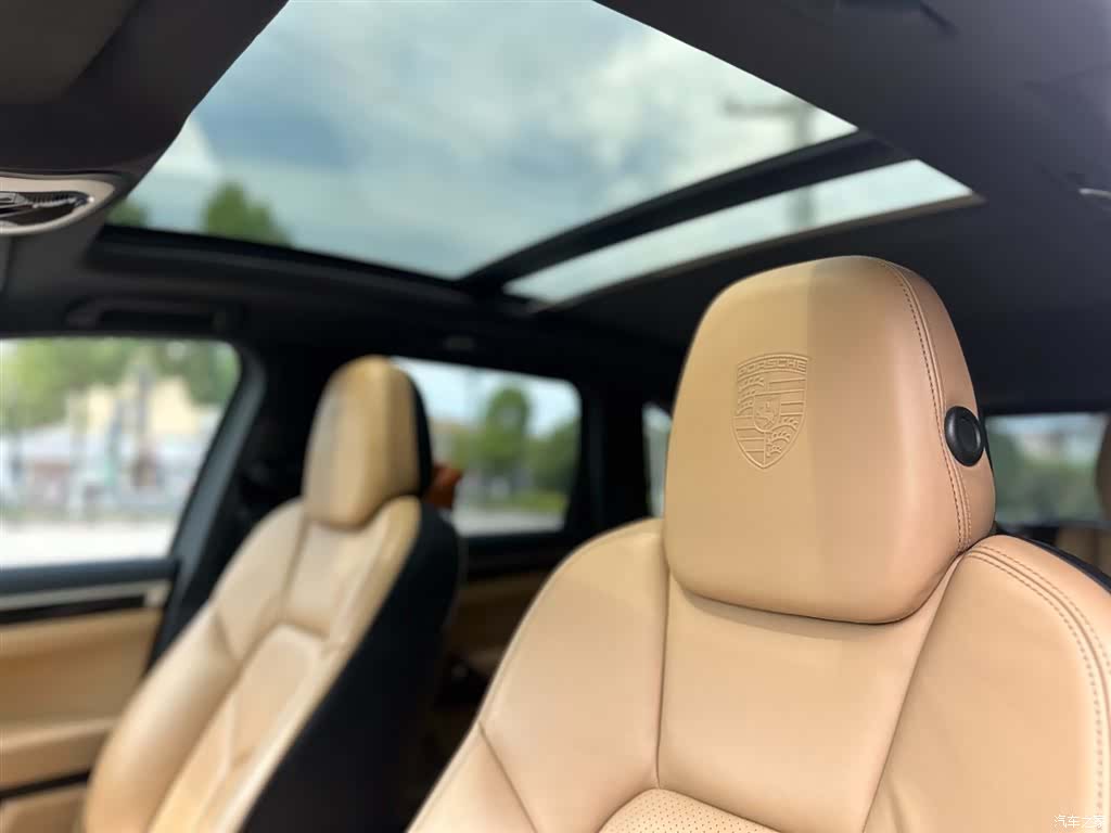 Porsche Cayenne, 2014 14