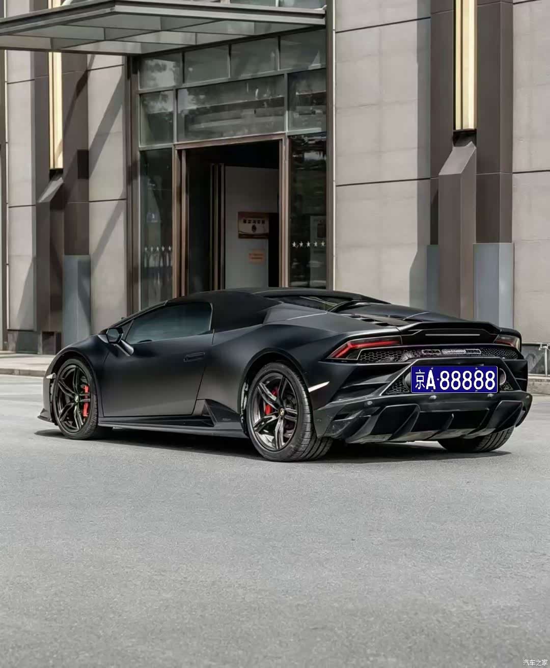 Lamborghini Huracán, 2021 3