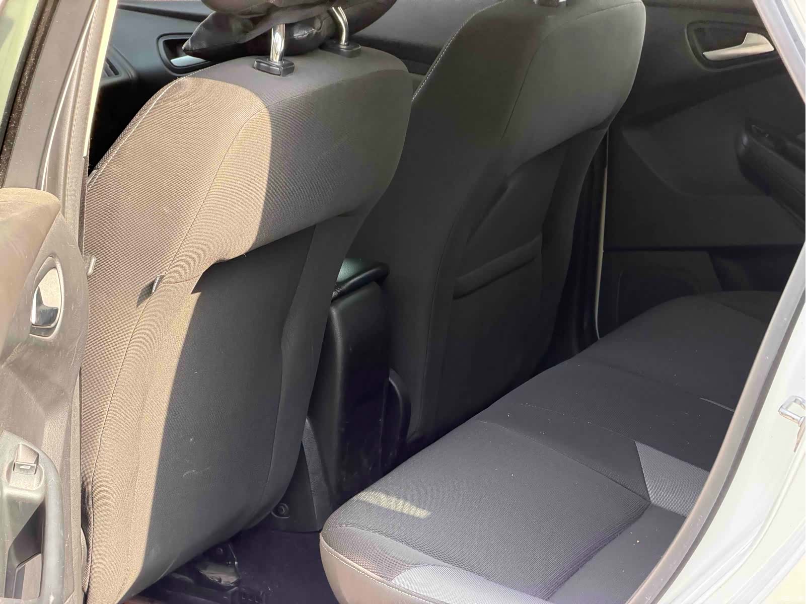 Ford Focus, 2013 9
