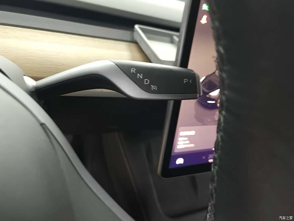 Tesla Model Y, 2022 14