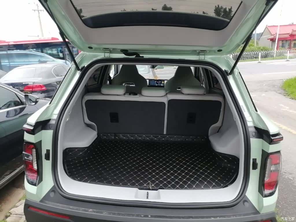 Wuling RS-3, 2022 19