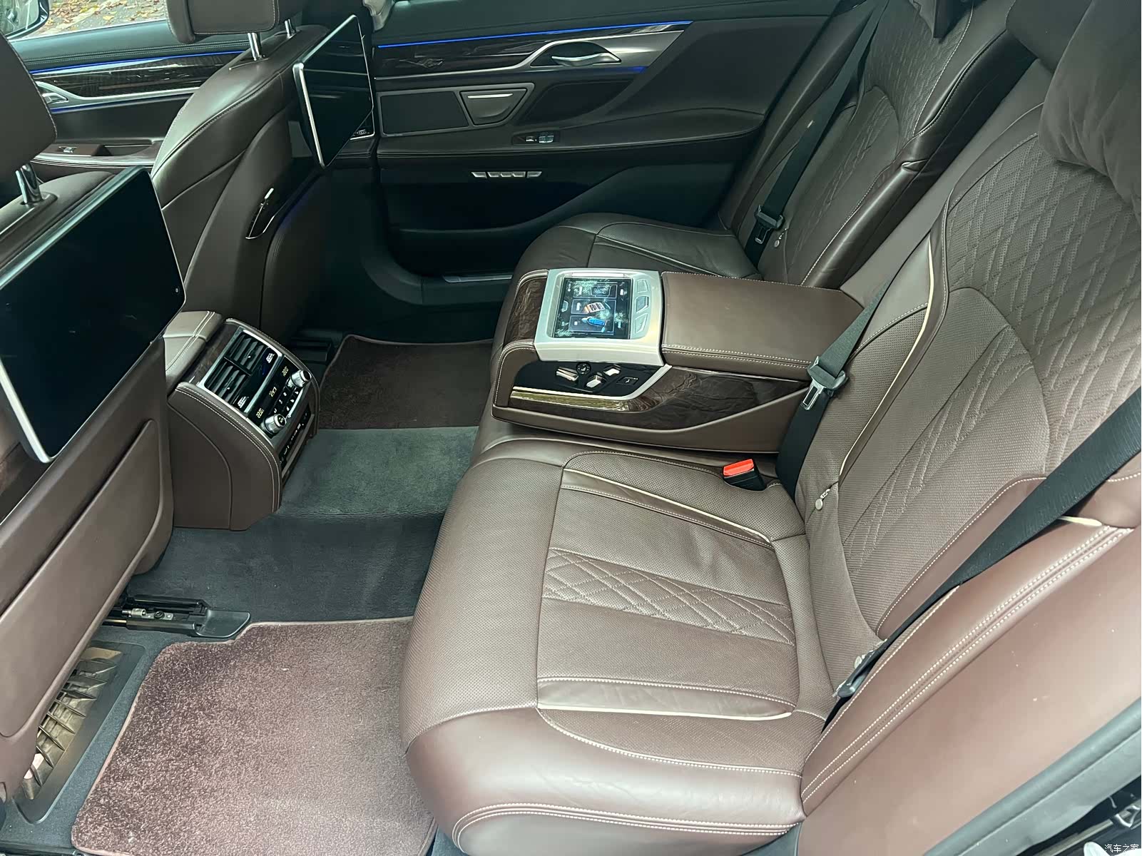 BMW 7 Series, 2016 11
