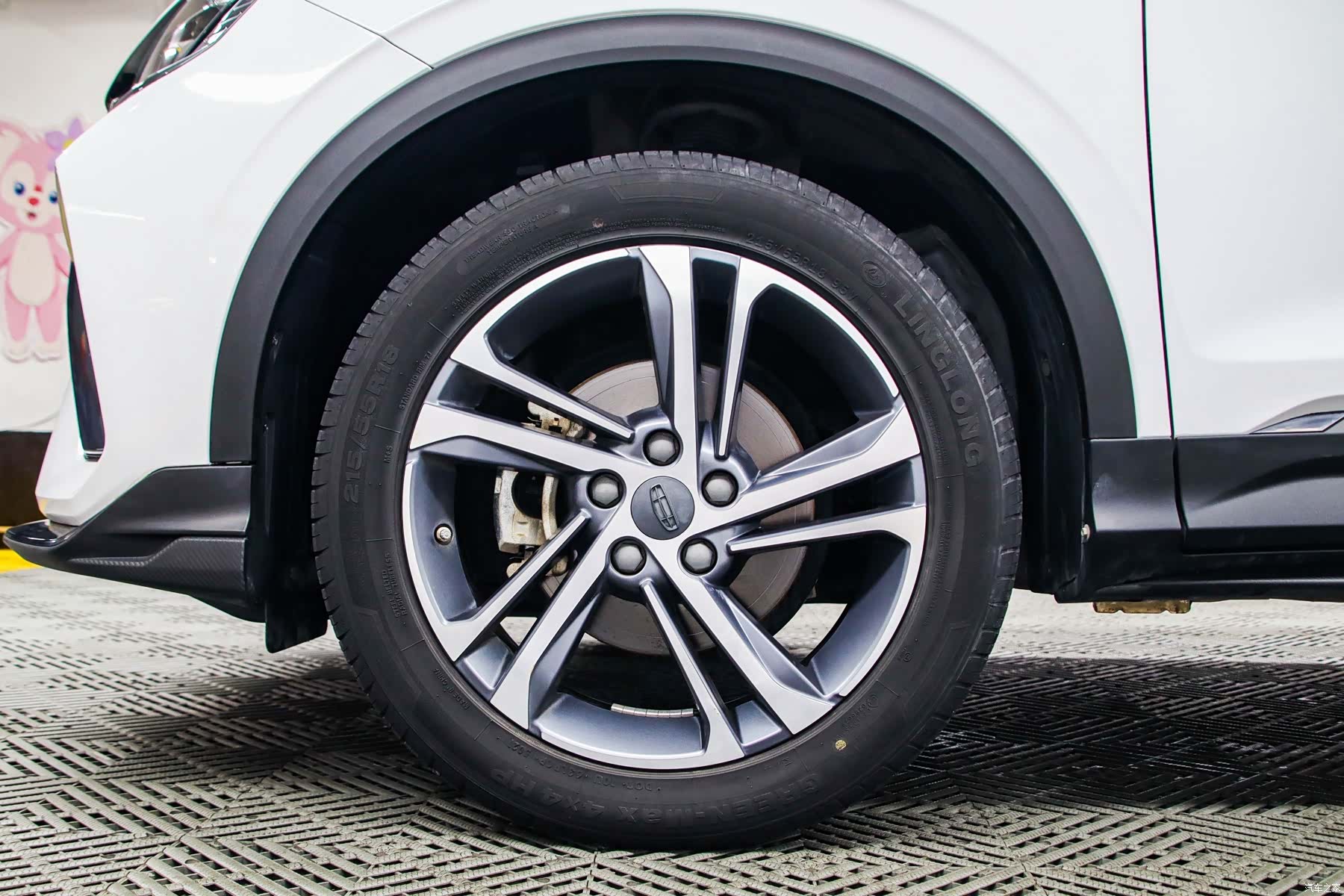 Geely Coolray, 2022 18