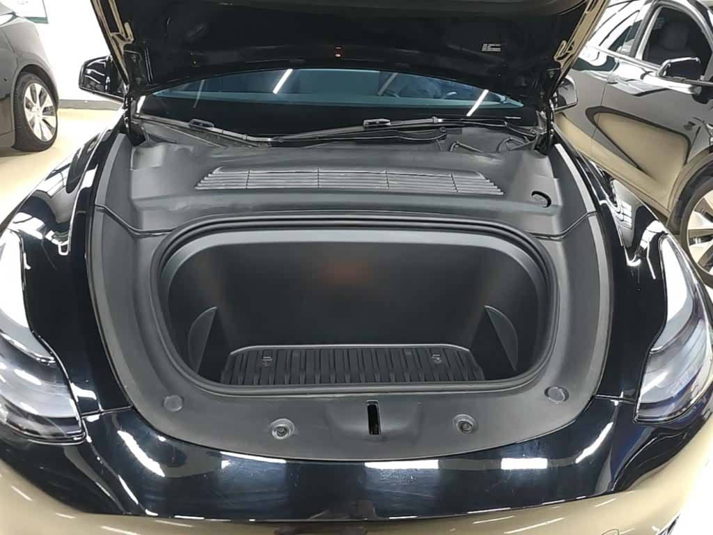 Tesla Model Y, 2023 20
