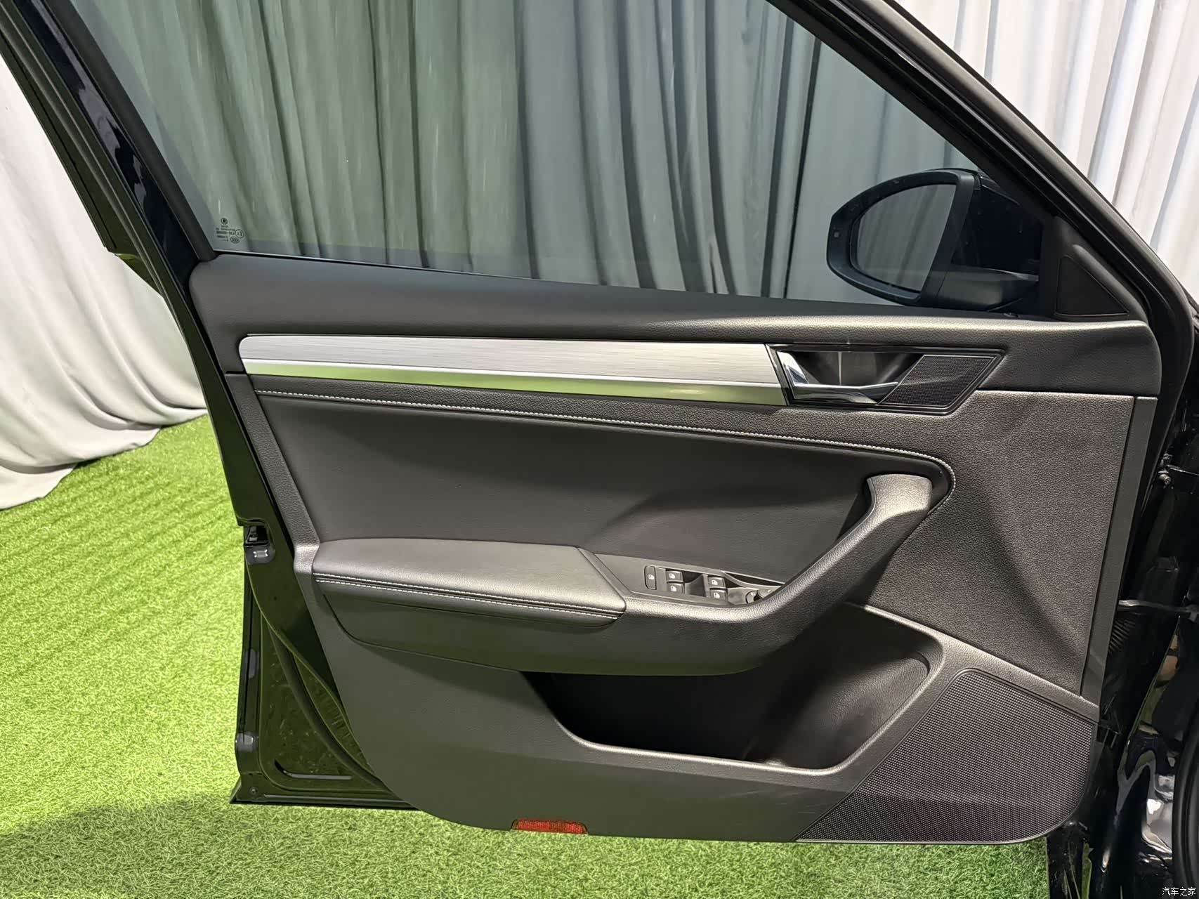 Skoda Superb, 2023 7