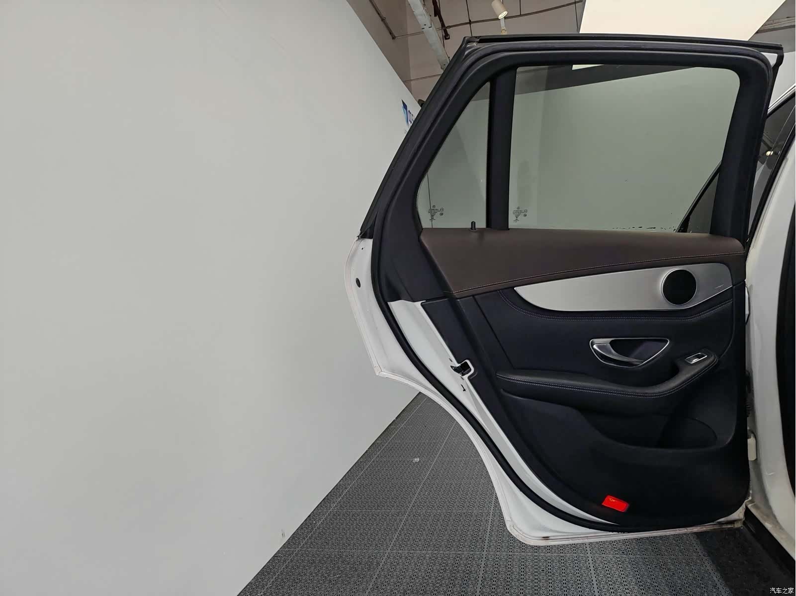 Mercedes-Benz GLC, 2016 14