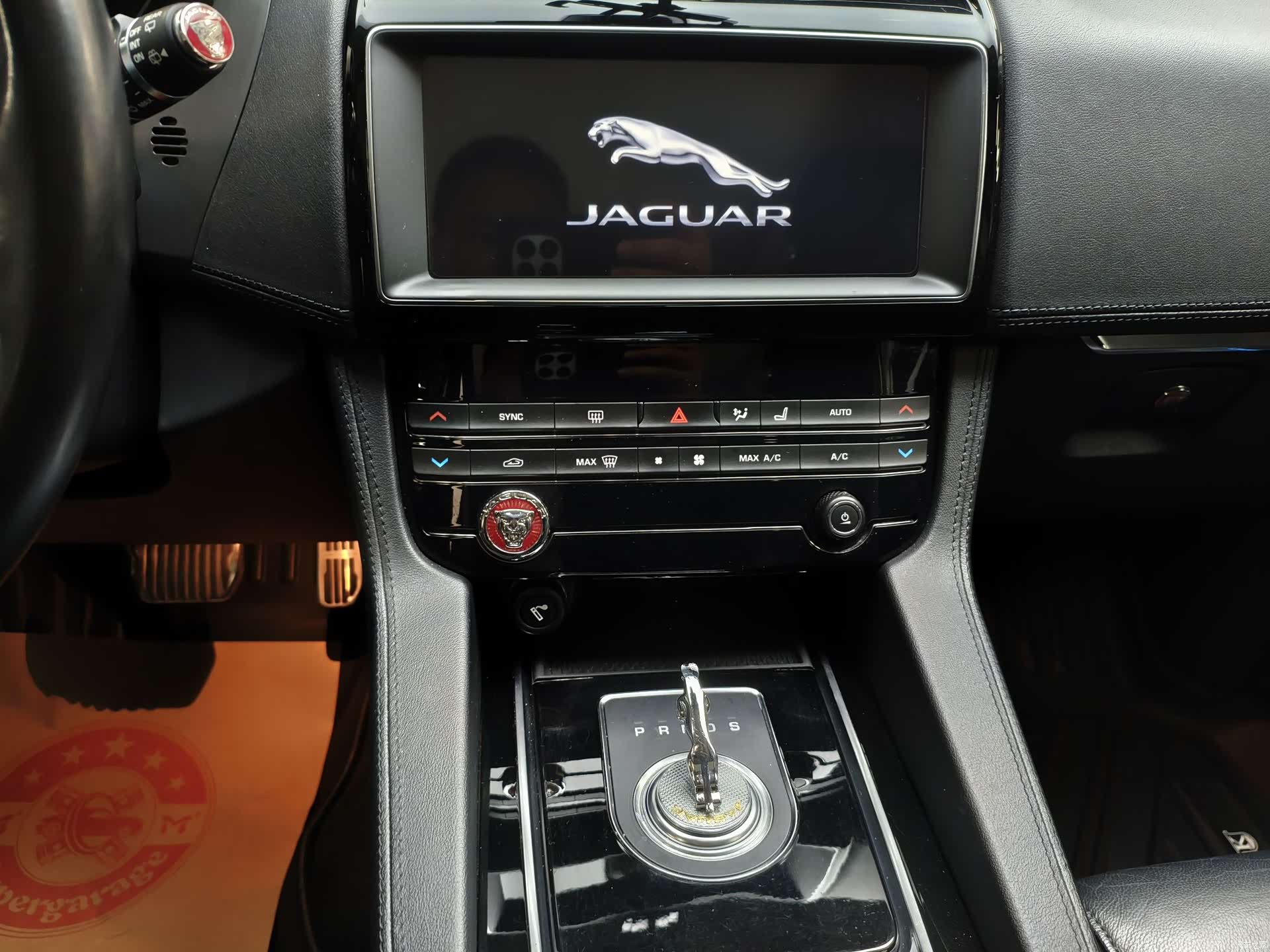 Jaguar F-PACE, 2019 12