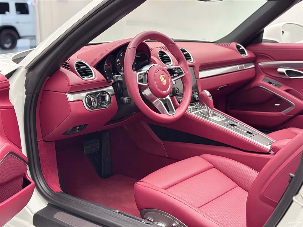 Porsche Boxster, 2026 13