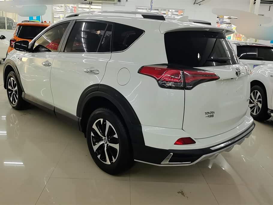 Toyota RAV4 Rongfang