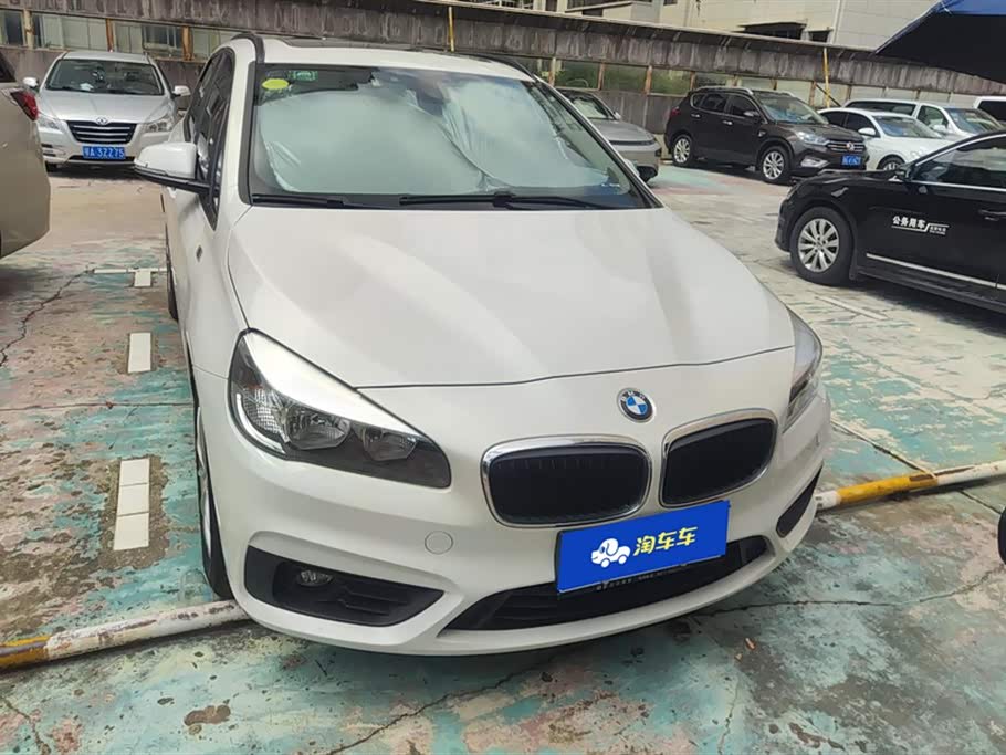 BMW 2 series station wagon