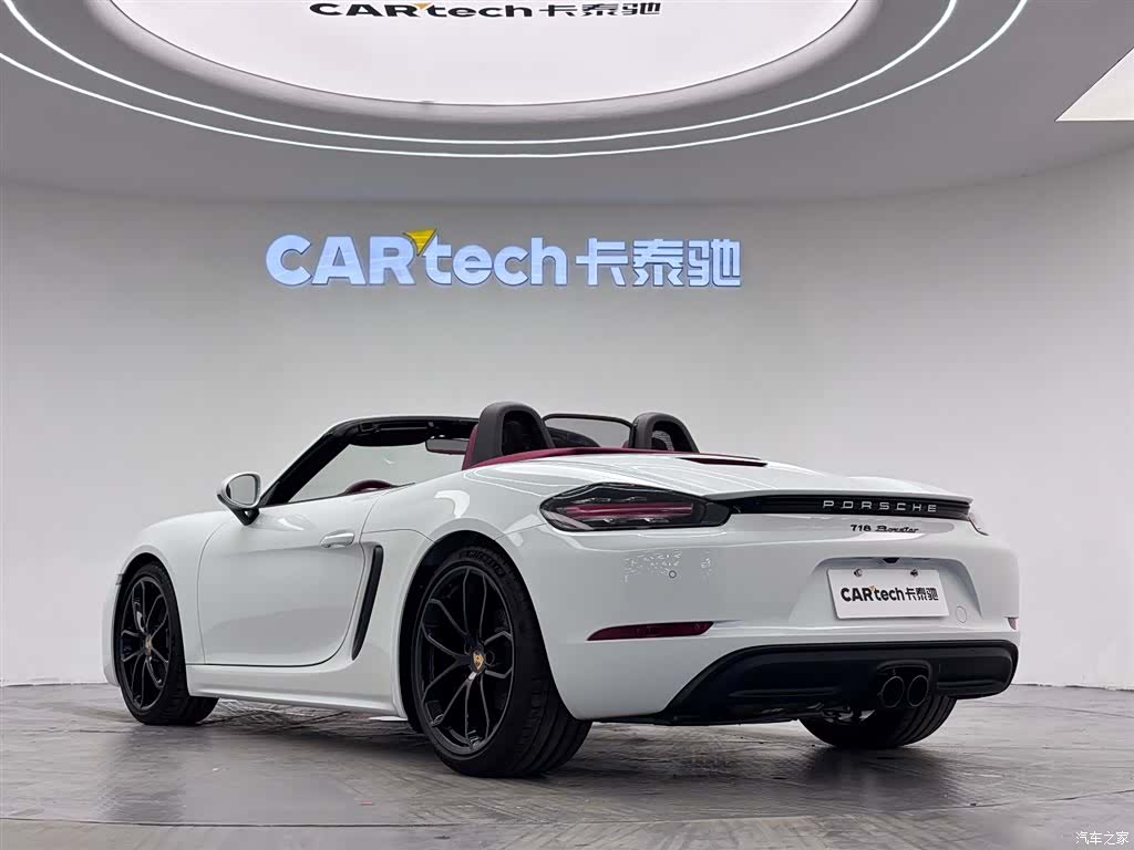Porsche Boxster, 2026 28