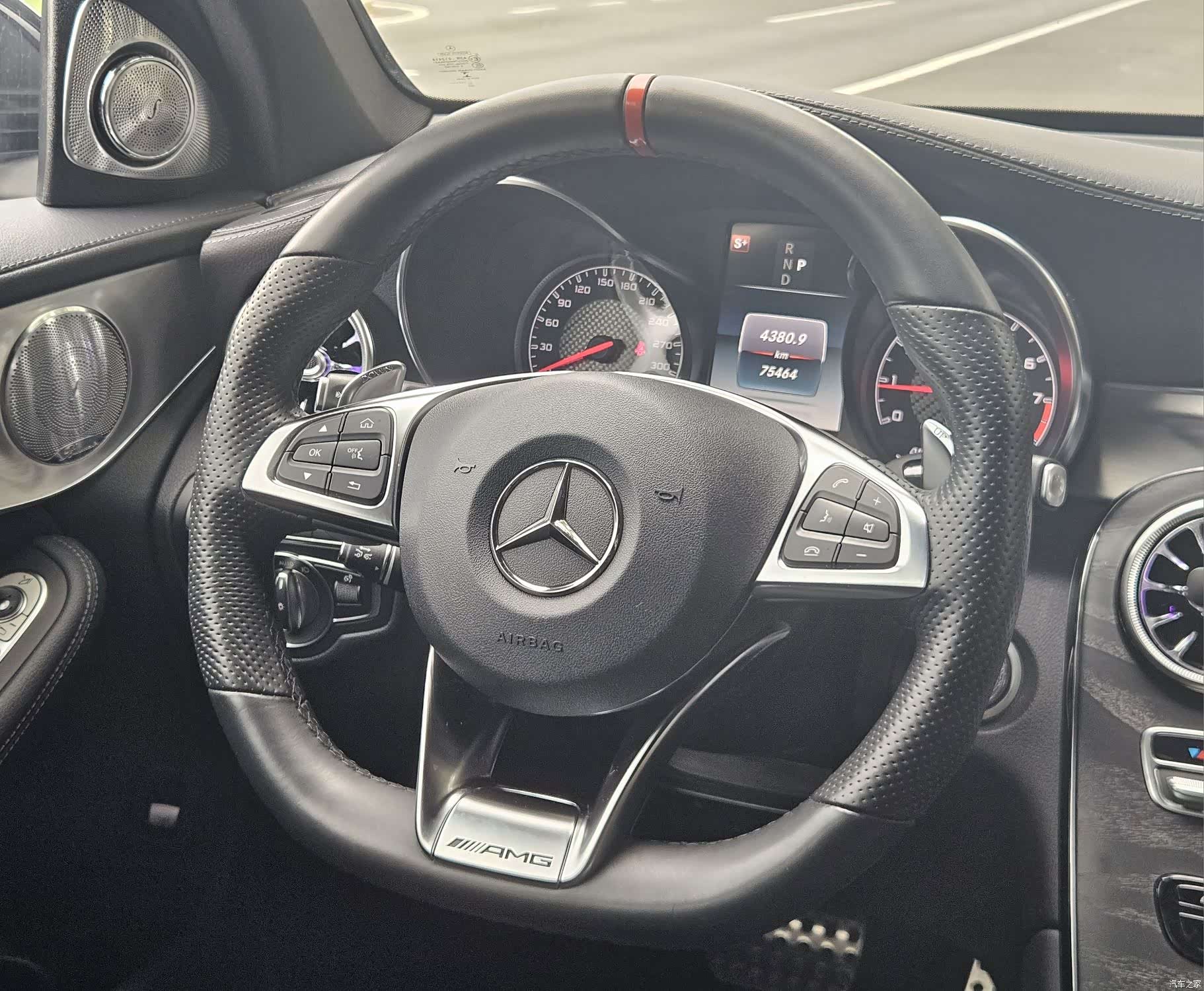 Mercedes-Benz GLC, 2019 11