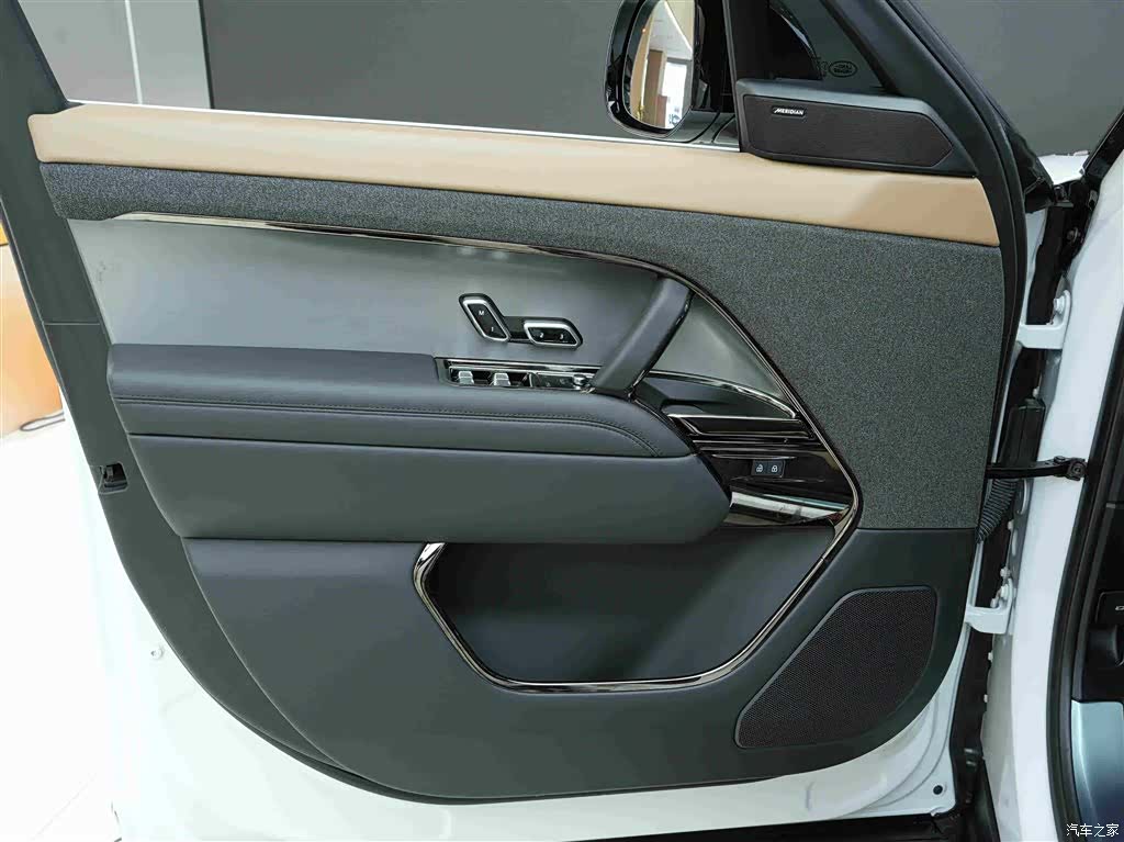 Land Rover Range Rover, 2024 14