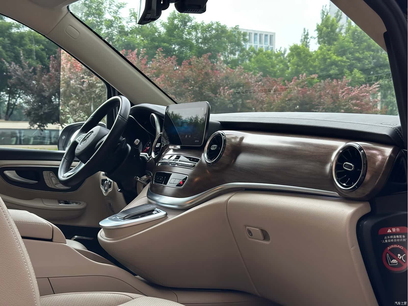 Mercedes-Benz V-Class, 2022 все фото