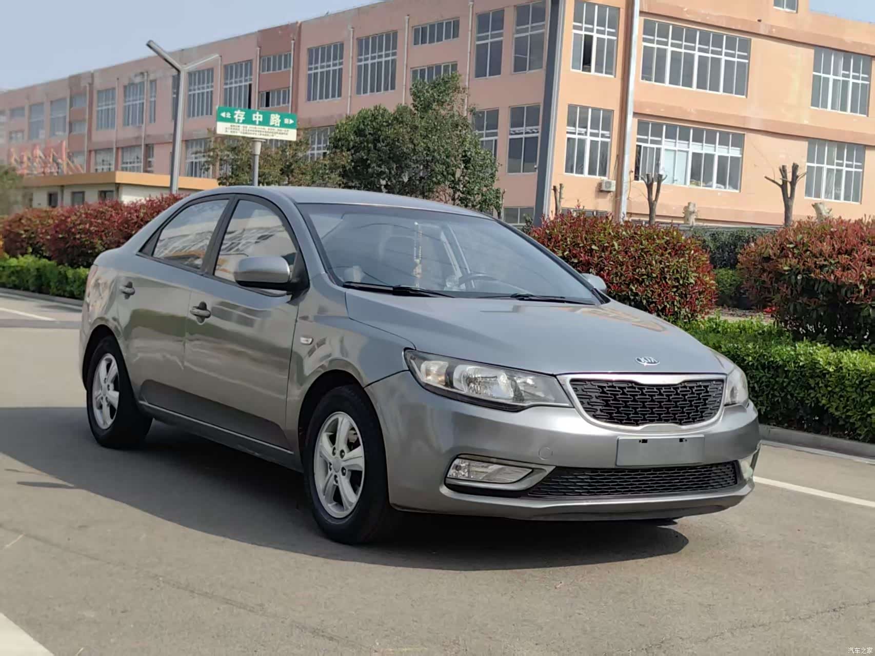 Kia GL, 2014 3