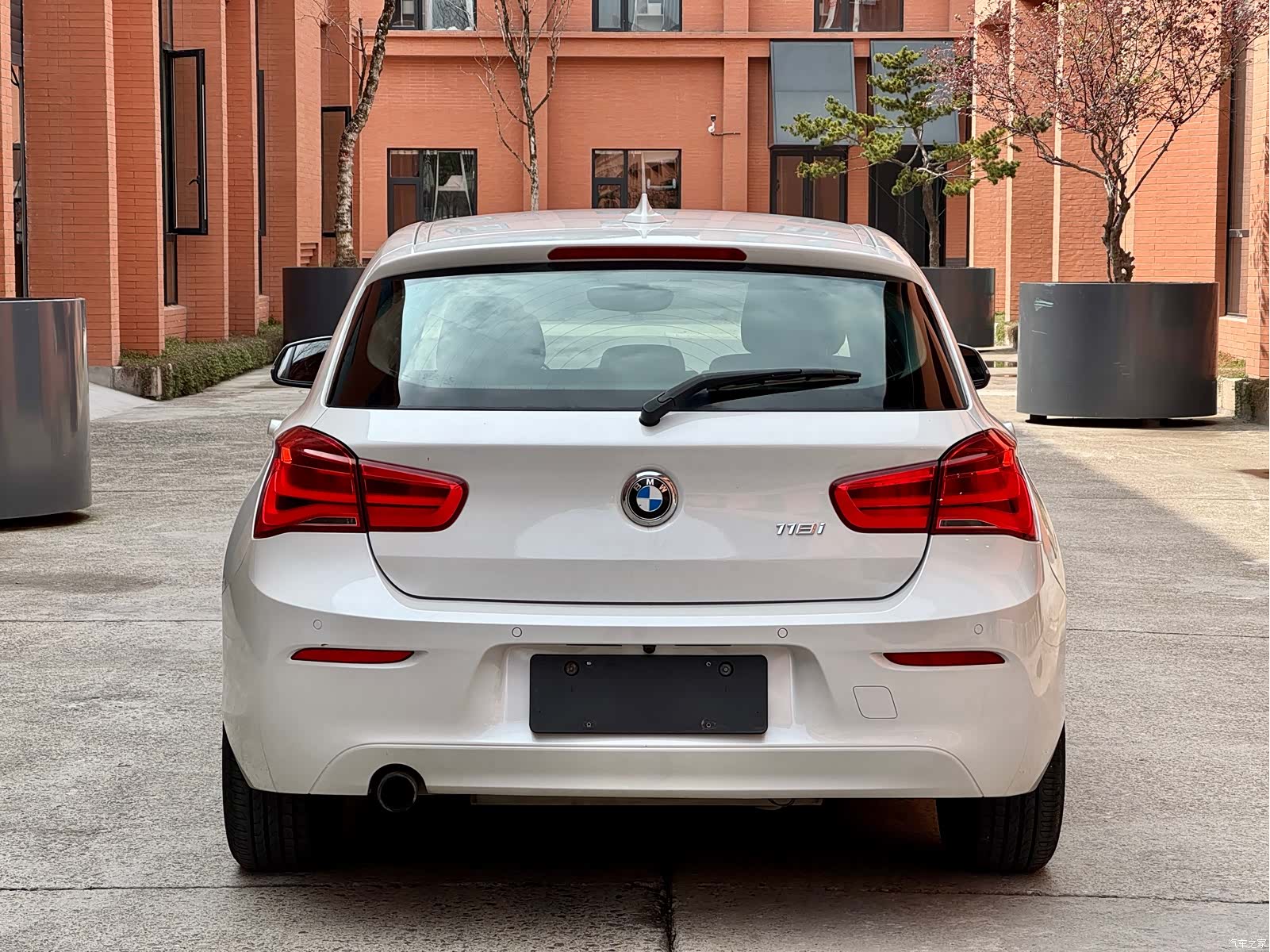 BMW 1 Series, 2017 все фото
