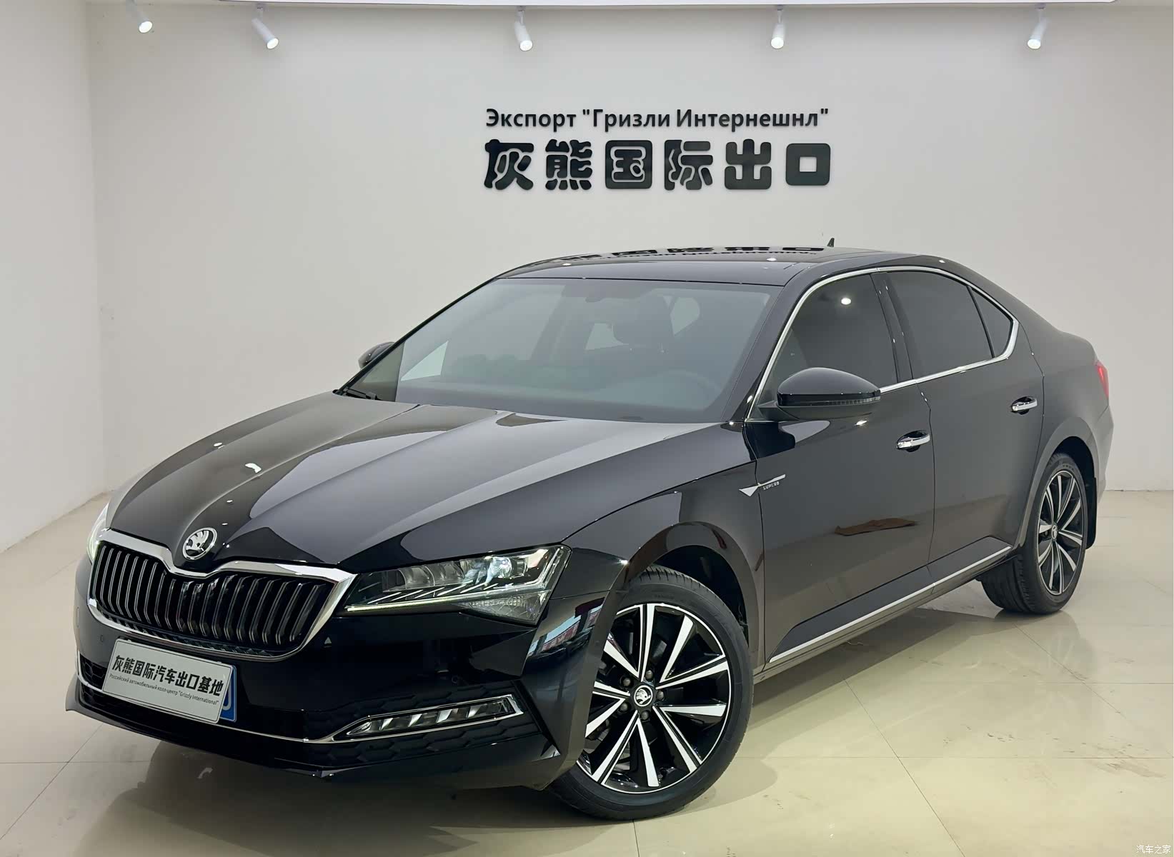 Skoda Superb, 2023 1