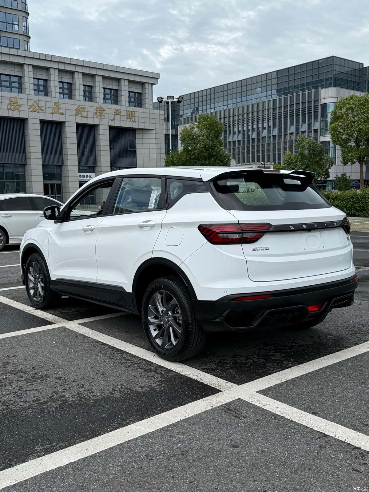 Geely Coolray, 2025 6