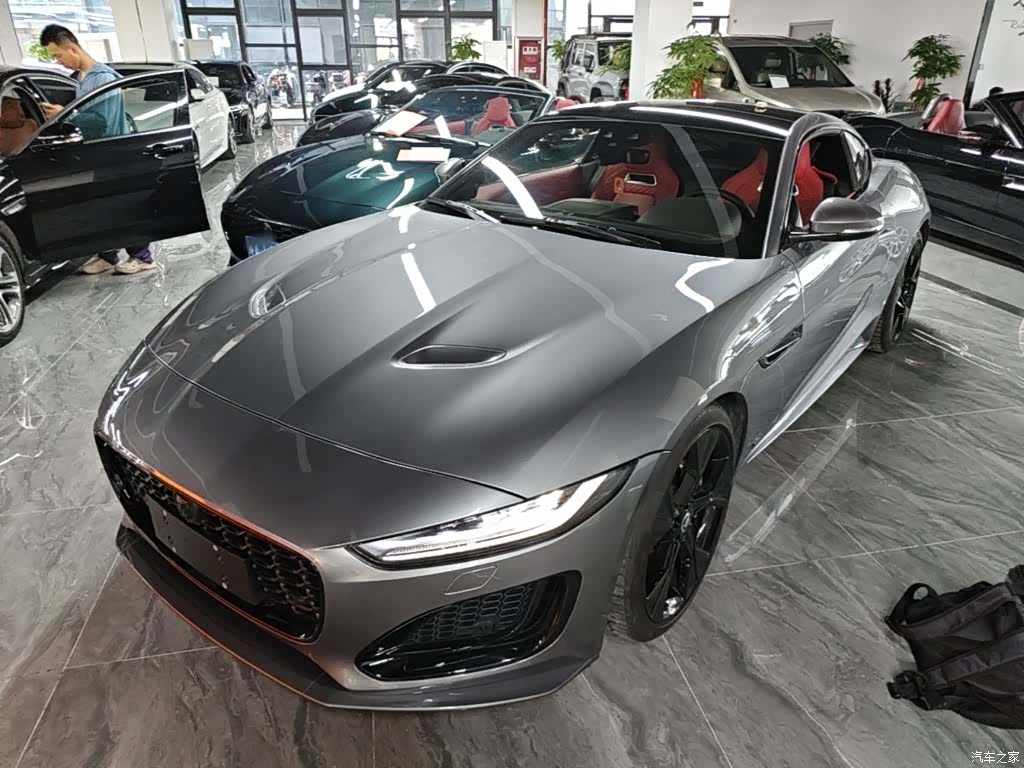 Jaguar F-TYPE, 2024 2