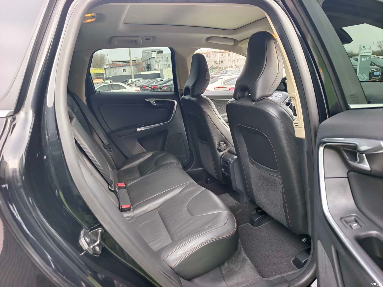 Volvo XC60, 2013 15