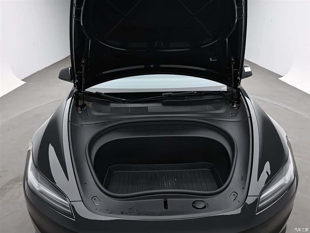 Tesla Model 3, 2023 17