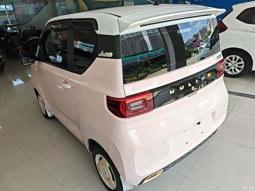 Wuling MINIEV, 2022 все фото