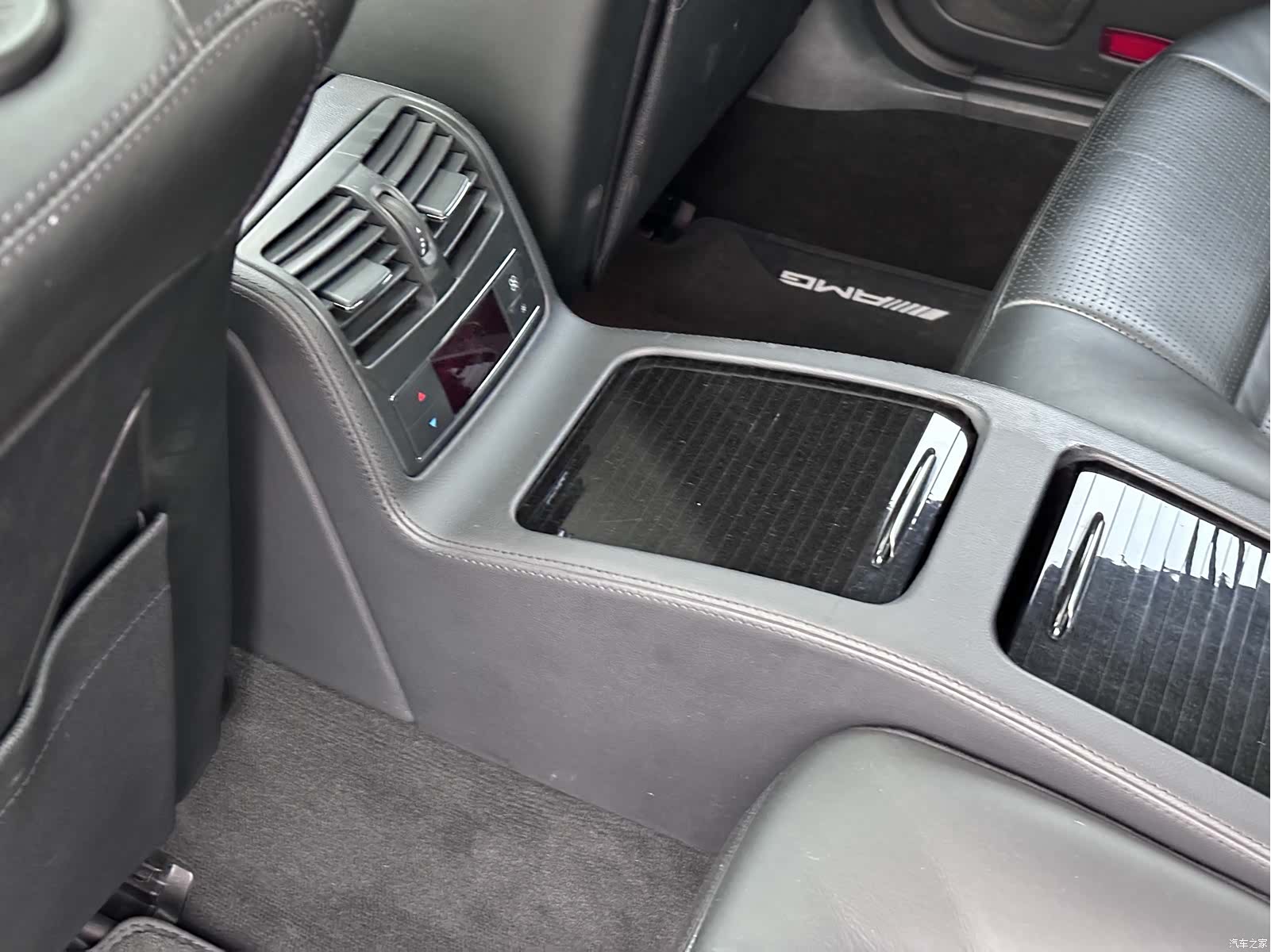 Mercedes-Benz CLS, 2013 12