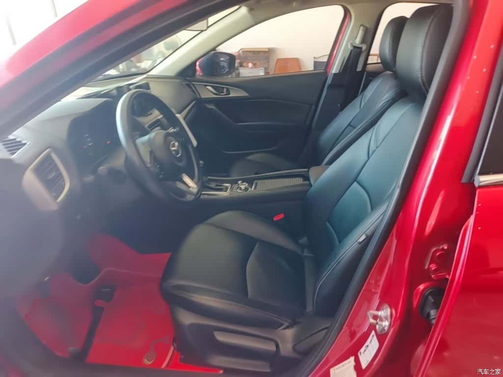 Mazda Mazda3, 2018 15