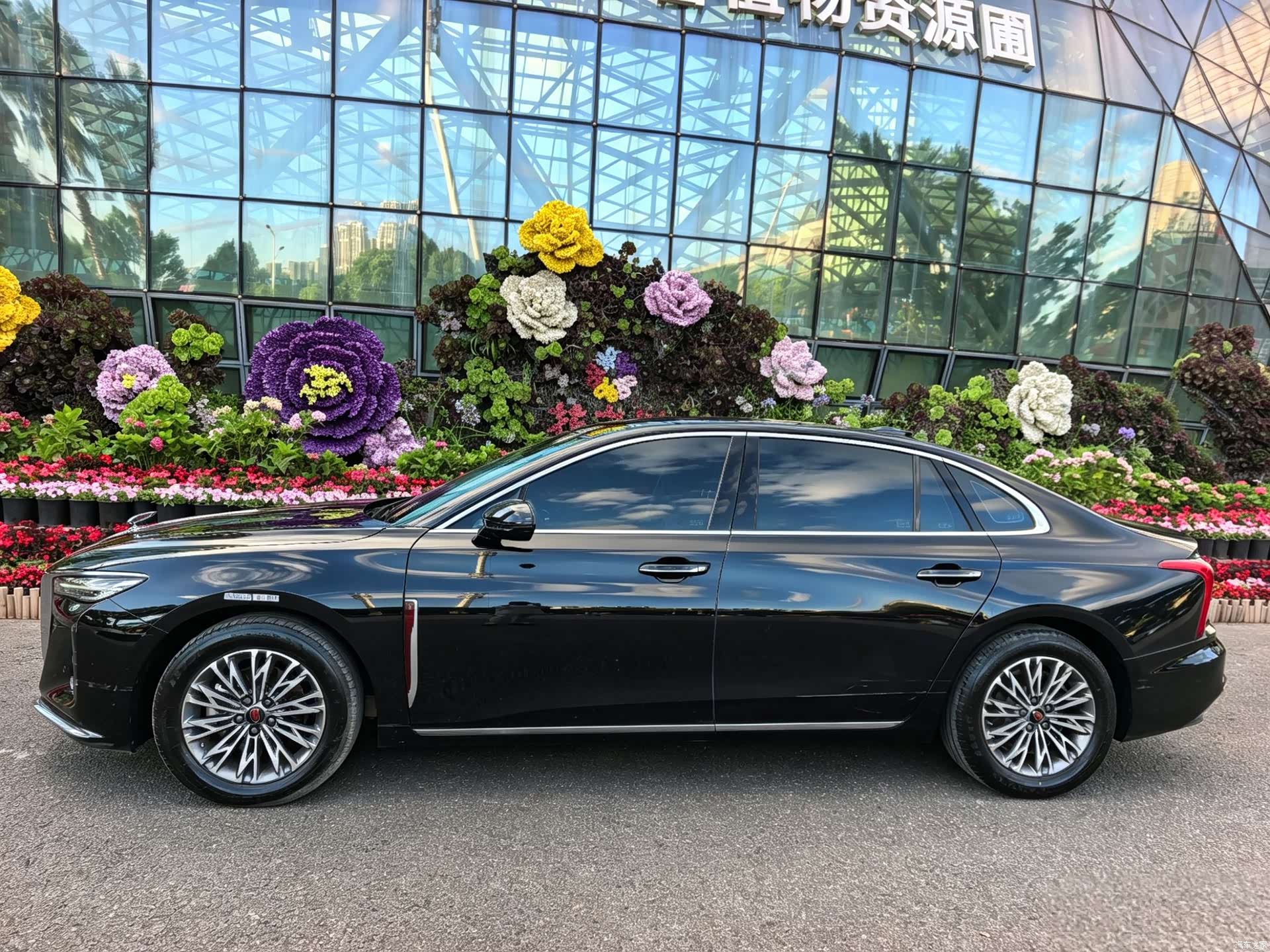 Hongqi H5, 2024 3