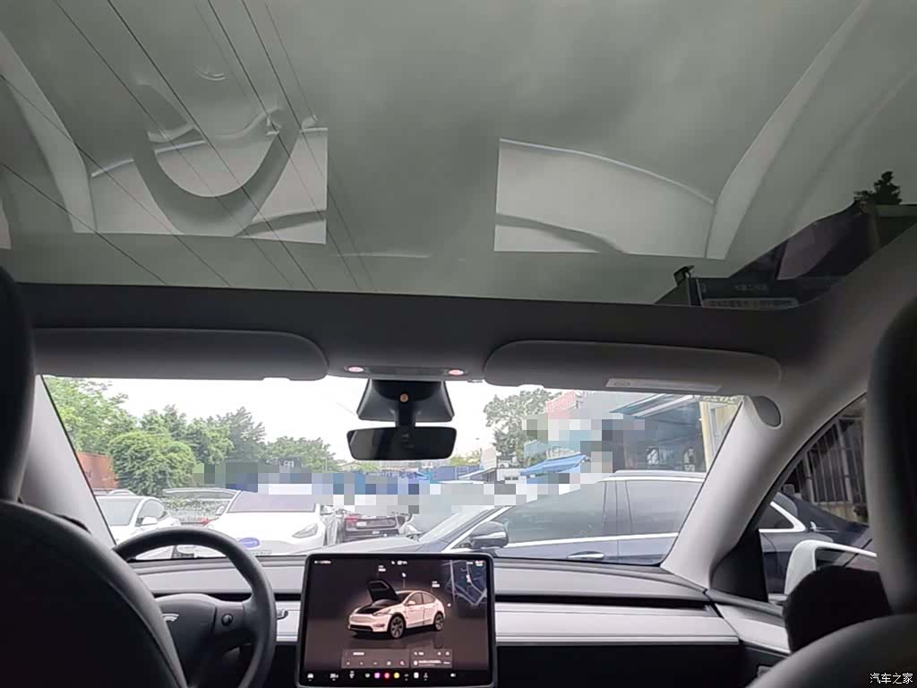 Tesla Model Y, 2024 18