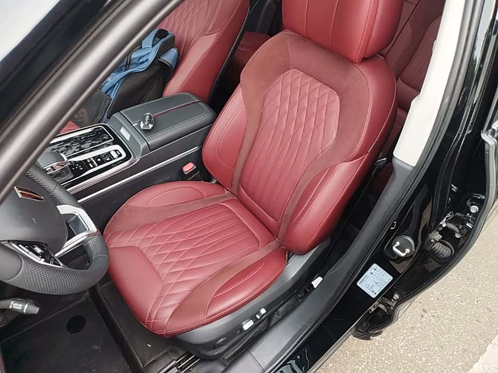 Hongqi HS5, 2024 15