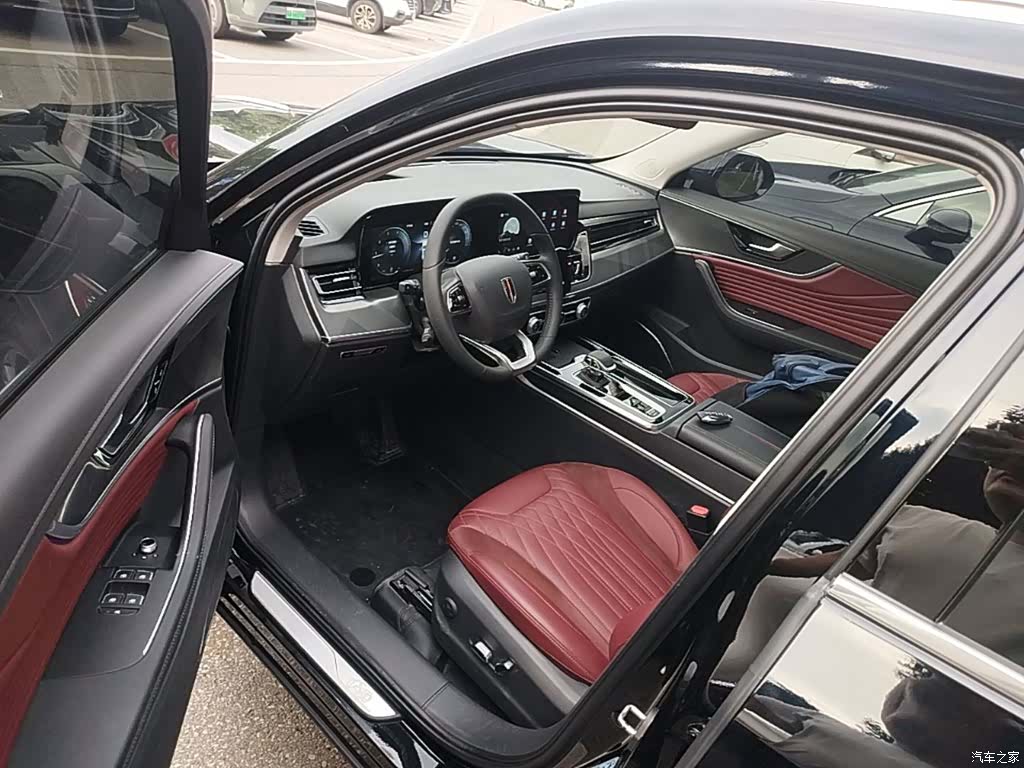 Hongqi HS5, 2024 16